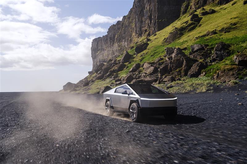 TeslaAUNZ's tweet image. Swing by our tent at Fieldays to check out the new Model Y, @cybertruck & talk home energy with the team
11-14 June at Mystery Creek, Hamilton