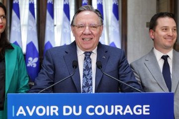 MoreauAgathe3's tweet image. Grosse barbotte du caliss
"AVOIR DU COURAGE"🙄 de
-Décrisser l'économie
-Vider nos portefeuilles
-Échouer en santé
-De surtaxer l'essence
-Se voter 30% de + en salaire
-De mentir
-D'éviter de se laver les cheveux
-Et porter la brassière d'Isabelle...
#HonteNationale
