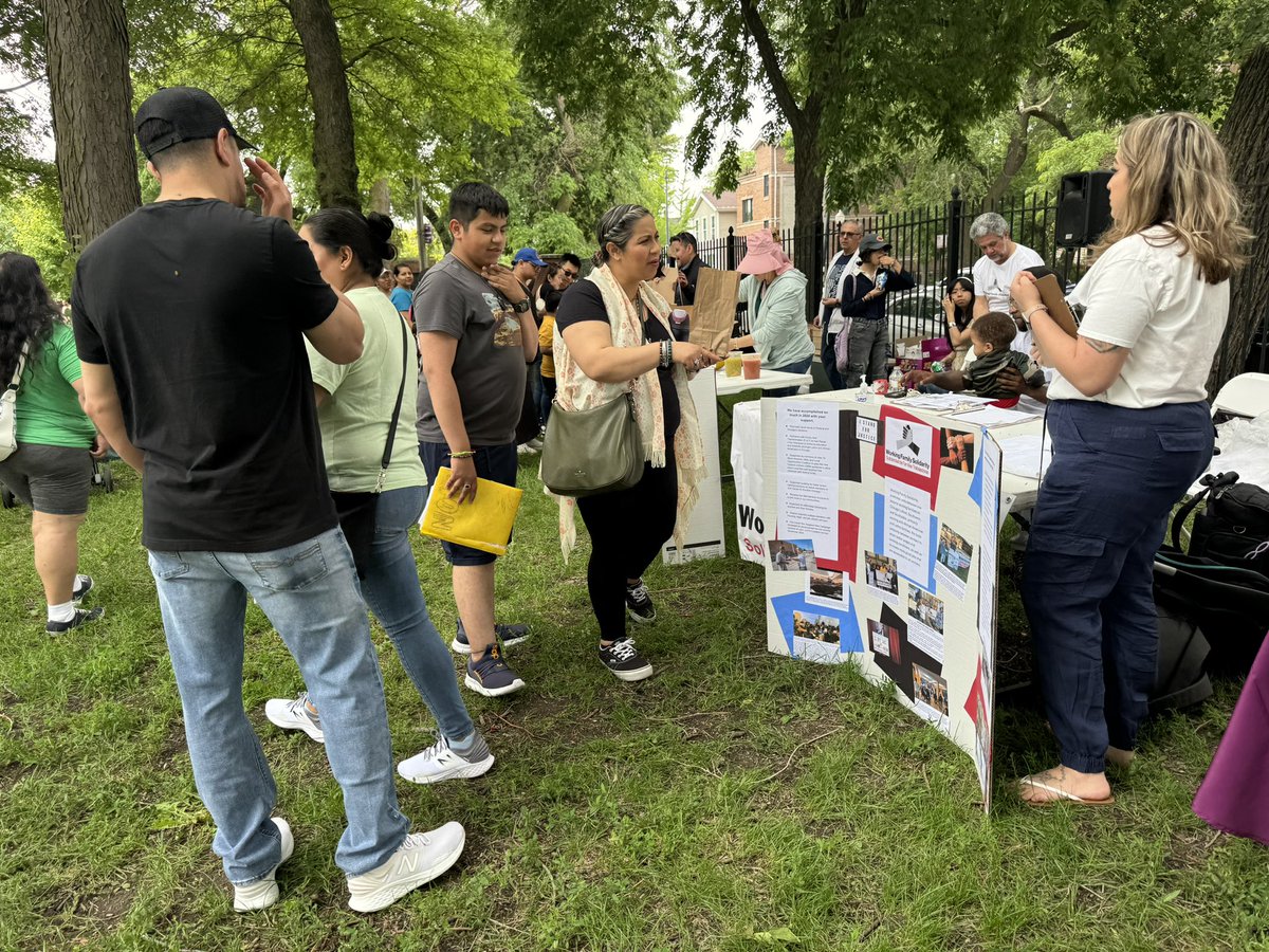 WorkingFamilySolidarity (@wfs_chicago) on Twitter photo This wknd we united families 🌼 & marched for our rights ✊!
Sat: 100+ neighbors at Dvorak Park → food, music, pony rides
Sun: Protest vs ICE & CPD → NO HUMAN IS ILLEGAL
Special thanks to 25th Ward Alder <a href="/SigchoFor25/">Alderman Byron Sigcho Lopez for the 25th Ward</a> for your support
#WorkingFamilySolidarity This wknd we united families 🌼 & marched for our rights ✊!
Sat: 100+ neighbors at Dvorak Park → food, music, pony rides
Sun: Protest vs ICE & CPD → NO HUMAN IS ILLEGAL
Special thanks to 25th Ward Alder <a href="/SigchoFor25/">Alderman Byron Sigcho Lopez for the 25th Ward</a> for your support
#WorkingFamilySolidarity