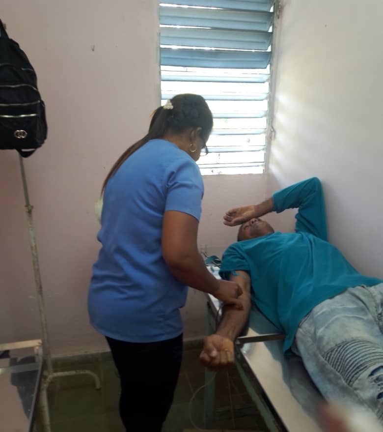AmadorBorrego's tweet photo. En saludo a la Jornada Nacional del Donante Voluntario de Sangre y con la máxima de que "Donar salva vidas", se realizan en el municipio de Bahía Honda 30 donaciones de sangre como demostración de altruismo y solidaridad. #ArtemisaJuntosSomosMás #CubaPorLaVida https://t.co/PnJtpOCVSU