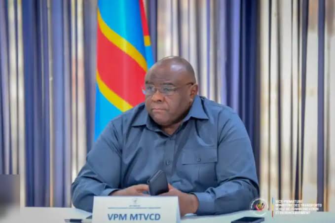 patrickkasali's tweet image. Jean-Pierre Bemba, de leader respecté au propagateur de haine. Ses attaques contre Kabila,Katumbi et la CENCO divisent au lieu d'unir. Le silence de sa hiérarchie est une complicité. Quand la haine guide les discours, la nation perd son cap. @moise_katumbi @HDIAKIESE @wembi_steve