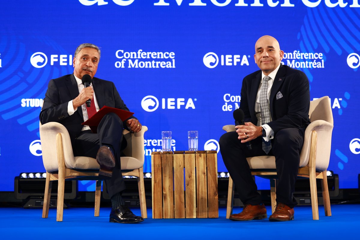 AmericasForum's tweet photo. The #ConfMTL Opening Lunch, presented by the Government of Québec, sparked powerful conversations on transformation and global growth. 

Thank you to the honorable @Cskeete, Deep Saini, Geneviève Mottard, Jenny Johnson, R. Jeffrey Orr and Liz Bouthillier for their insights. https://t.co/g34YMrnGCG