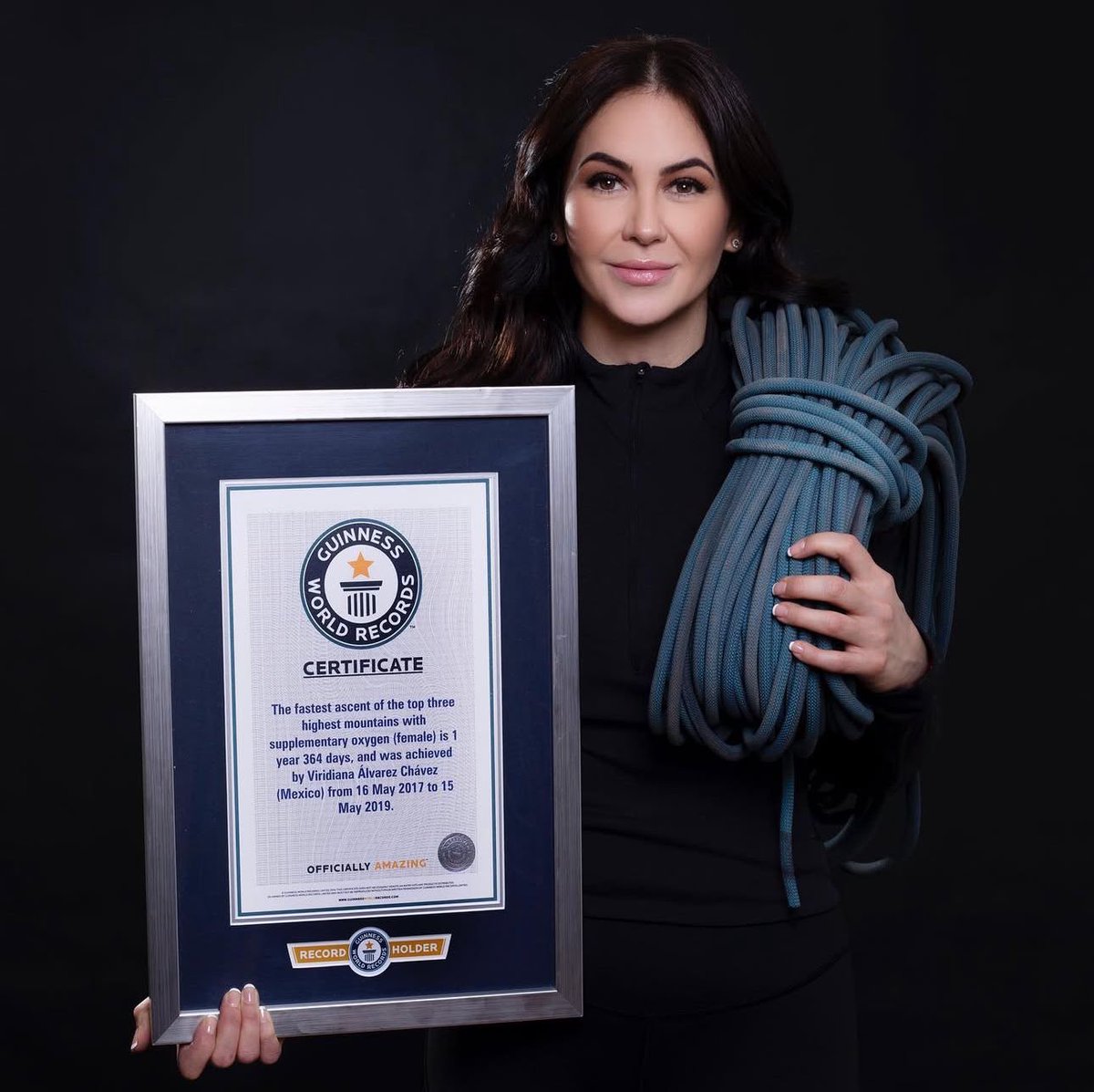 Lupita Vargas (@lupitavargasmx) on Twitter photo Guinness reconoce a Viridiana Álvarez como la primera mujer en escalar las 14 montañas más altas y las 7 cumbres del planeta 🌎.
¡Así se abre camino una mexicana 💚✨🇲🇽!
📸: IG - <a href="/virialvarezmx/">Viridiana Álvarez</a> Guinness reconoce a Viridiana Álvarez como la primera mujer en escalar las 14 montañas más altas y las 7 cumbres del planeta 🌎.
¡Así se abre camino una mexicana 💚✨🇲🇽!
📸: IG - <a href="/virialvarezmx/">Viridiana Álvarez</a>