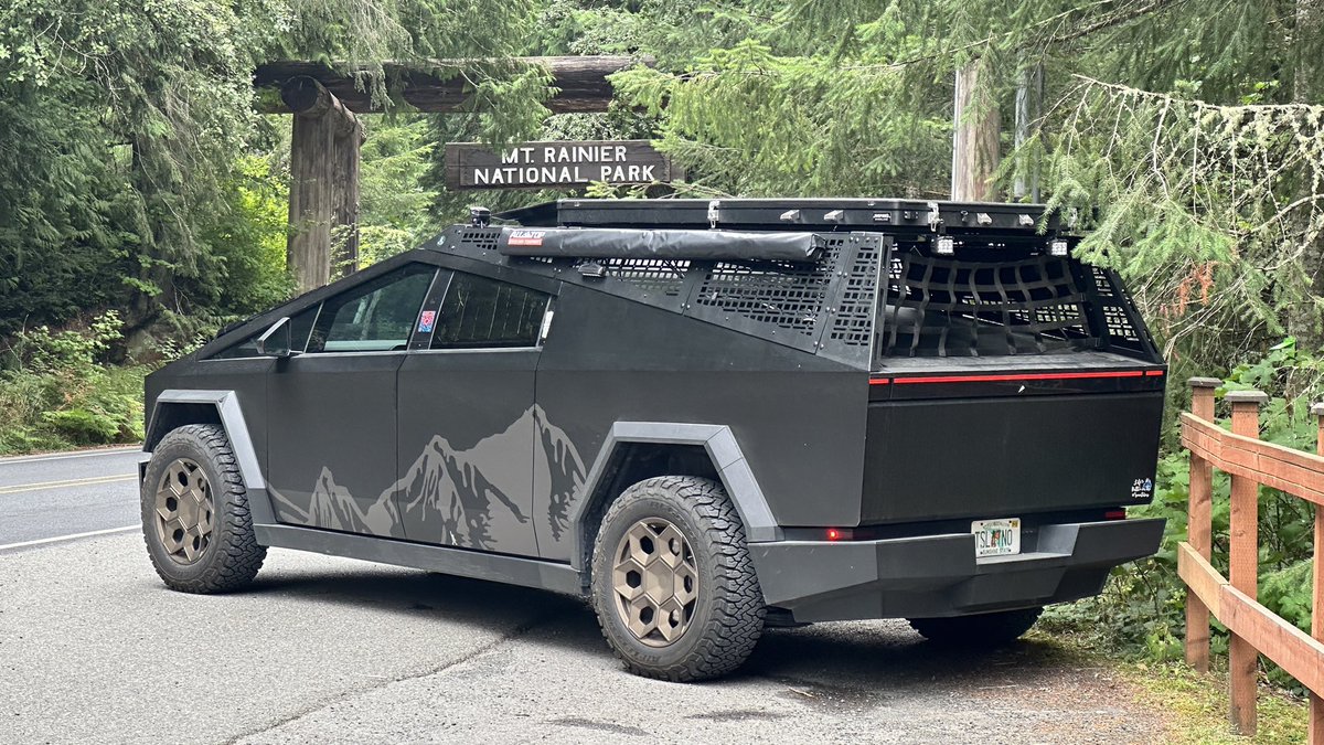 TesLatino tweet media