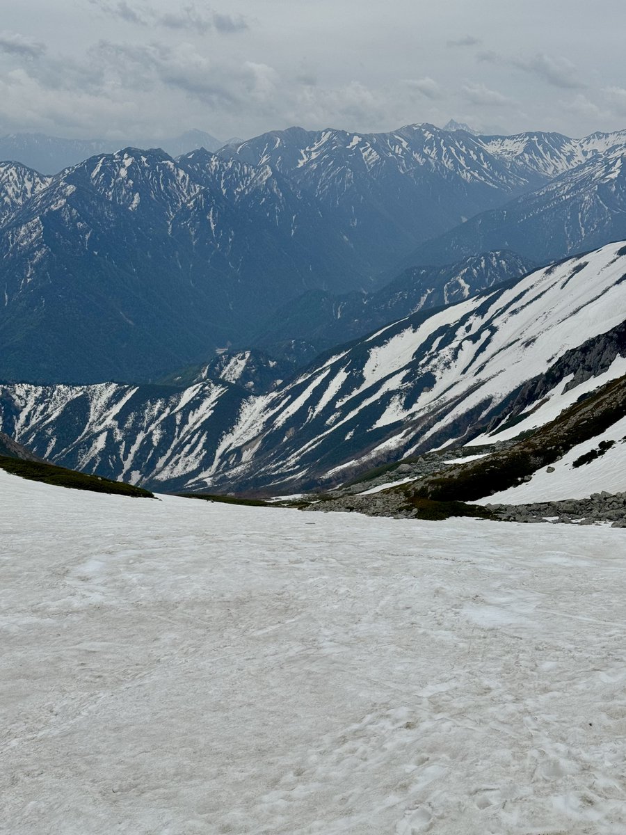 An early summer ski and camping trip in Tateyama.

Still skiing? Yes, we are! 

According to the official site, there’s still 14 meters of snow up there. The conditions were a bit technical, though.
But you know what? It was a blast.

#ski #earlysummer #tateyama #raichozawa #camp