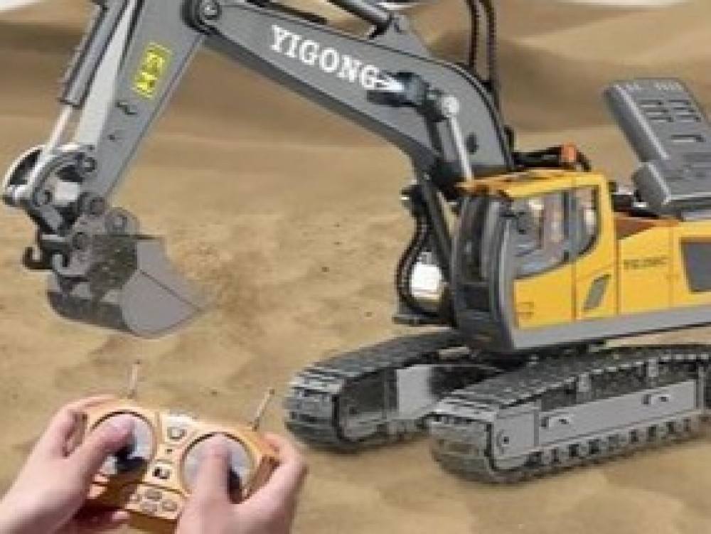 Barış'ın koyu bir Galatasaray taraftarı olduğunu, en sevdiği futbolcunun Icardi olduğunu, dinozorları sevdiğini ve gelecekte polis olmak istediğini öğrendik. Bizden "Uzaktan Kumandalı Kepçe" istedi.Siz de miniğimizin dileğini gerçekleştirmek ister misiniz?
leyladansonra.com/Hacettepe/bari…