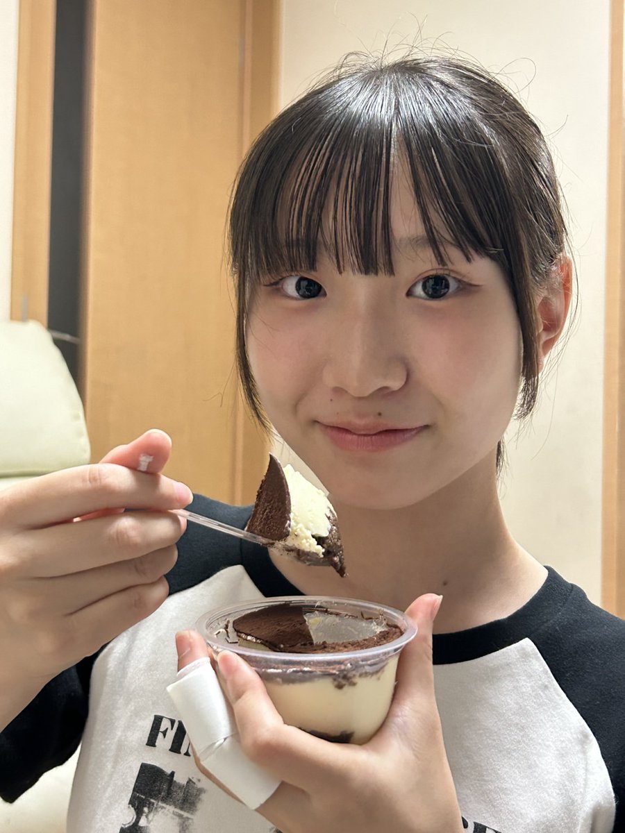おはようございます！

ドヤってないバージョンです！🤣

昨日かぜひどくなってきて、耳の下も痛くてお医者さん行ったら、じかせんえんって言われたよ😭
少しはれてて、押すと痛い🥲

せきしすぎておなか筋肉痛になった😱