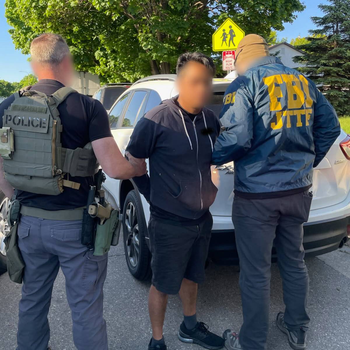 FBIMinneapolis's tweet image. FBI Minneapolis continues to work alongside our DOJ partners on immigration enforcement initiatives that are targeting and removing violent offenders to ensure the safety and security of our communities.