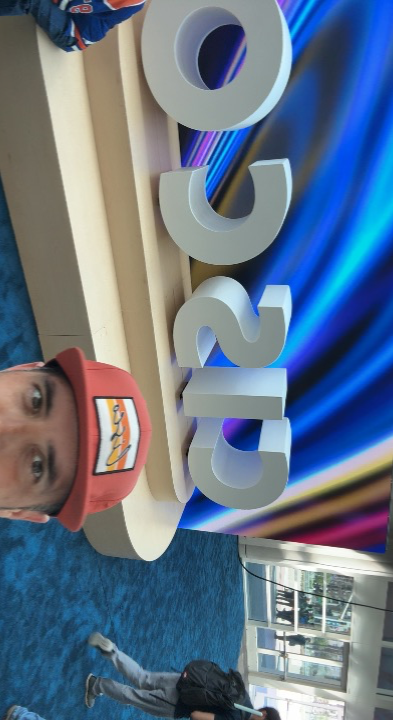 Not the greatest selfie! This place is packed! It’s expected though at #CiscoLive