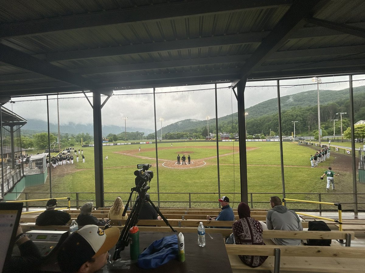 “From Joe Wolfe Field…”

<a href="/MountaineersVT/">Vermont Mountaineers</a> in North Adams tonight…
w/ <a href="/luccarter6/">Luc Carter</a> 🎤

⚡️