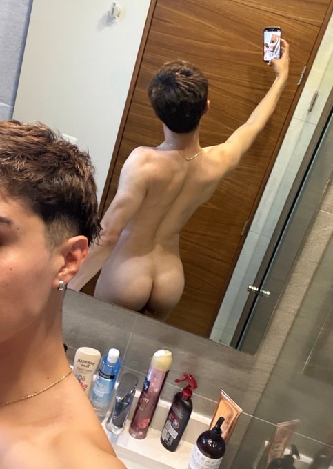 Watch Juanda⚜️'s leaked NSFW photo on TwXstars