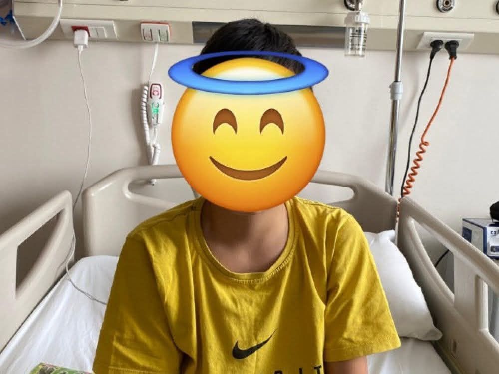 Osman birçok ördeği ve turuncu bir kedisi olduğunu söyledi. Miniğimizin en sevdiği çizgi filmin Rafadan Tayfa olduğunu ve Beşiktaşlı olduğunu öğrendik. Bizden "Gri Renkte Drone" istedi. Sizler de Osman'ın dileğini gerçekleştirmek ister misiniz?
leyladansonra.com/erciyes/osman-…