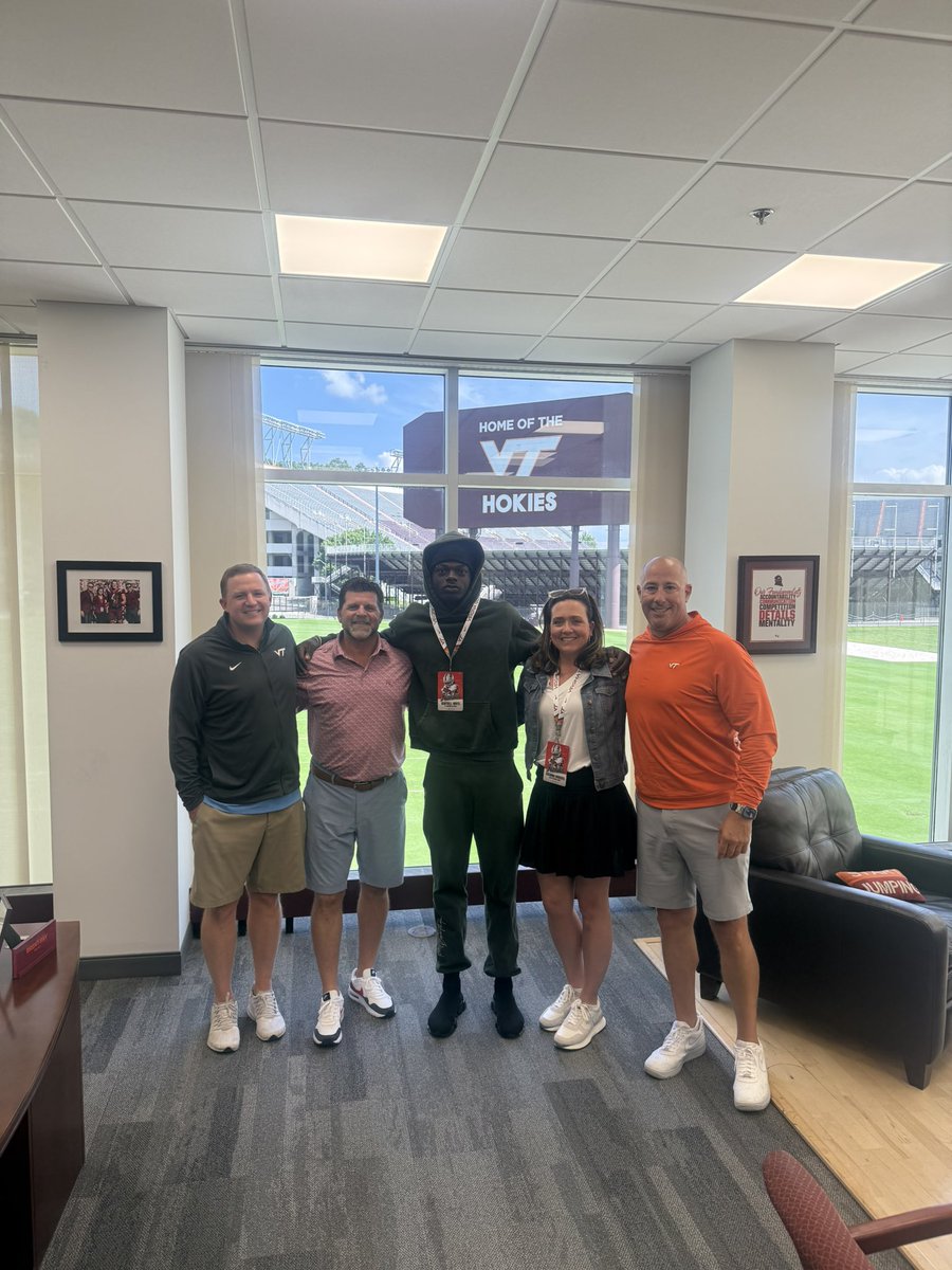 Ken2rell's tweet image. Had a great day at Virginia Tech today I will be coming back on the weekend of June 20th for an official visit @coachbrentdavis @CoachPryVT @adamgorney @ChadSimmons_ @JeremyO_Johnson @PrepRedzoneGA @NEGARecruits