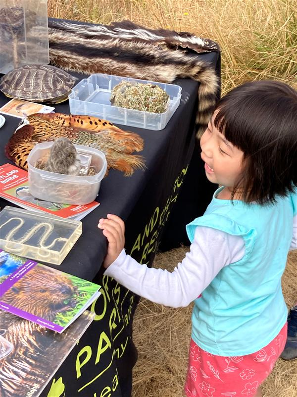 Portland Parks & Rec (@pdxparksandrec) on Twitter photo Portland Parks & Rec’s Ladybug Nature Walk program gives kids an opportunity to explore and engage with nature. Toddlers and preschoolers use tools to catch bugs, dig for works, investigate natural items with magnifying glasses, collect leaves, and observe parks and plants. Portland Parks & Rec’s Ladybug Nature Walk program gives kids an opportunity to explore and engage with nature. Toddlers and preschoolers use tools to catch bugs, dig for works, investigate natural items with magnifying glasses, collect leaves, and observe parks and plants.