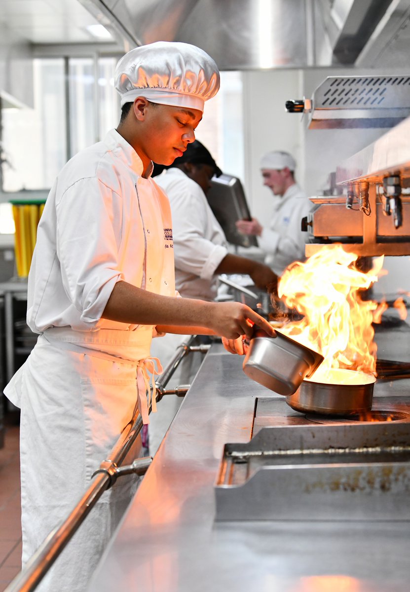 🍳 Dreaming of a career in hospitality?

 Our FREE cookery courses are the perfect place to start!
We're opening a brand new culinary school right in the heart of Chelmsley Wood. No tuition fees – just passion and a simple application.

Register here: orlo.uk/xAJ1a