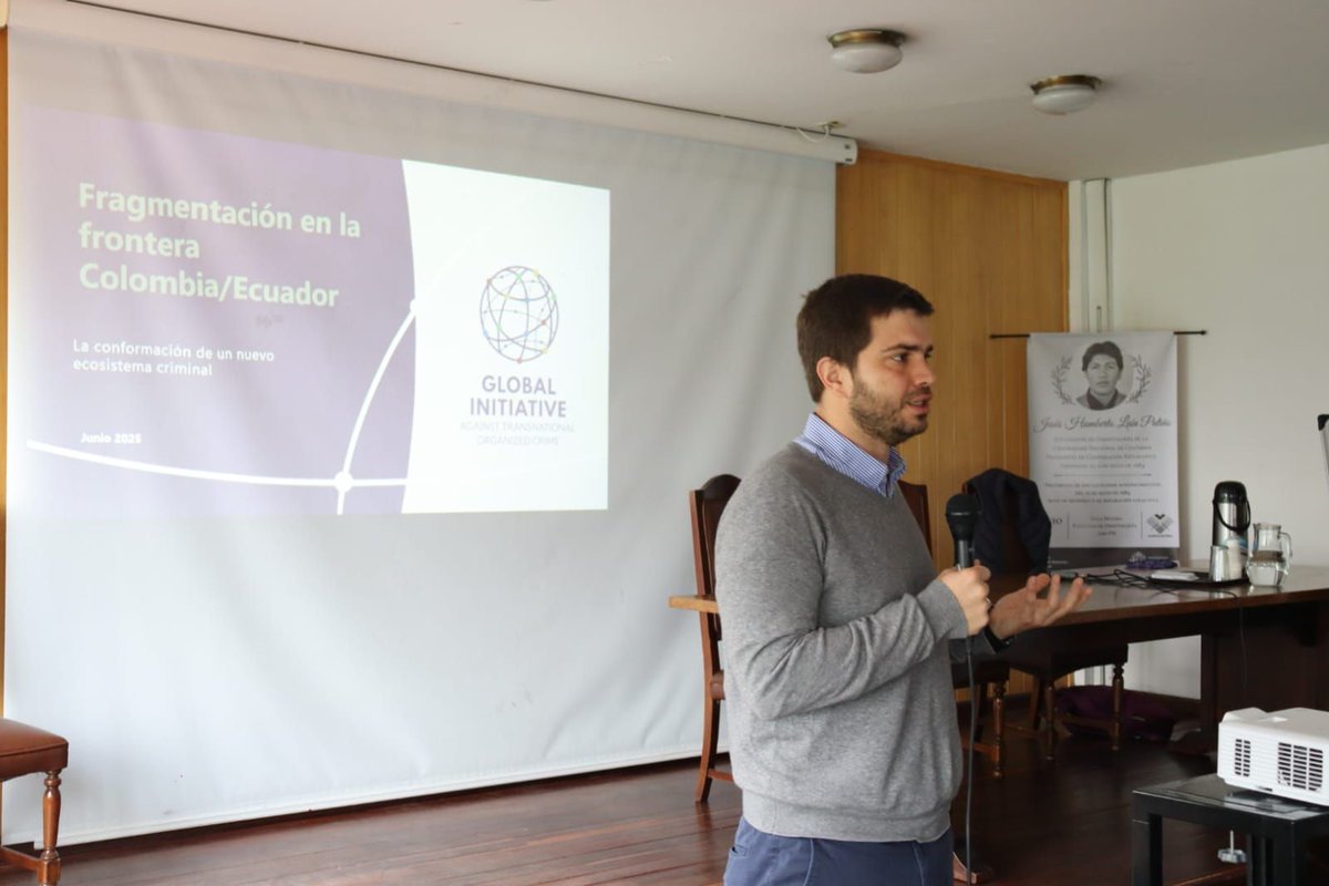 En el panel “Economías ilícitas y crimen organizado” de la X Conferencia Latinoamericana y Caribeña de Ciencias Sociales (#CLACSO2025), Felipe Botero analizó la evolución del crimen en Ecuador 🇪🇨👇 1/