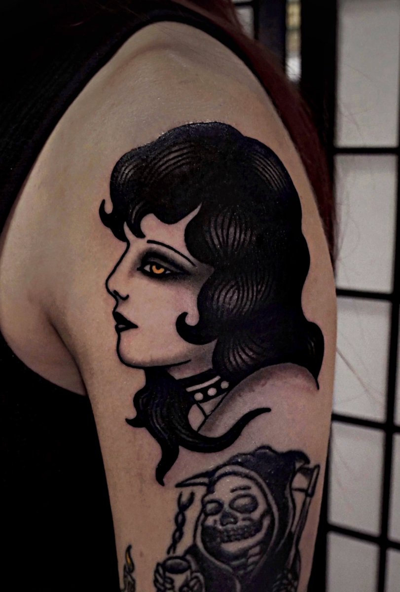 ✶ BRANDON MURPHY TATTOO ✶ tweet media