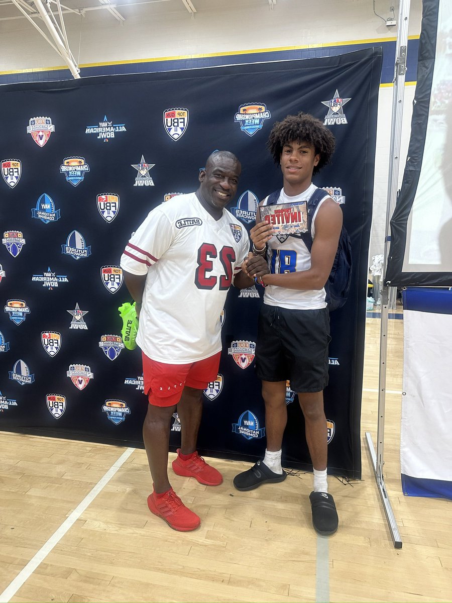 IsaacJohn08's tweet image. I will be competing at the invite only FBU Top Gun camp all weekend next week. Competing for a spot in the 2025 Navy All-American Bowl & the National Combine. Let’s work. @Excelspeed12 @ErikRichardsUSA @Coach_Gonzo1357 @SCanyonsFB @BallCoachHP @CoachMack_KSU @B_woods005