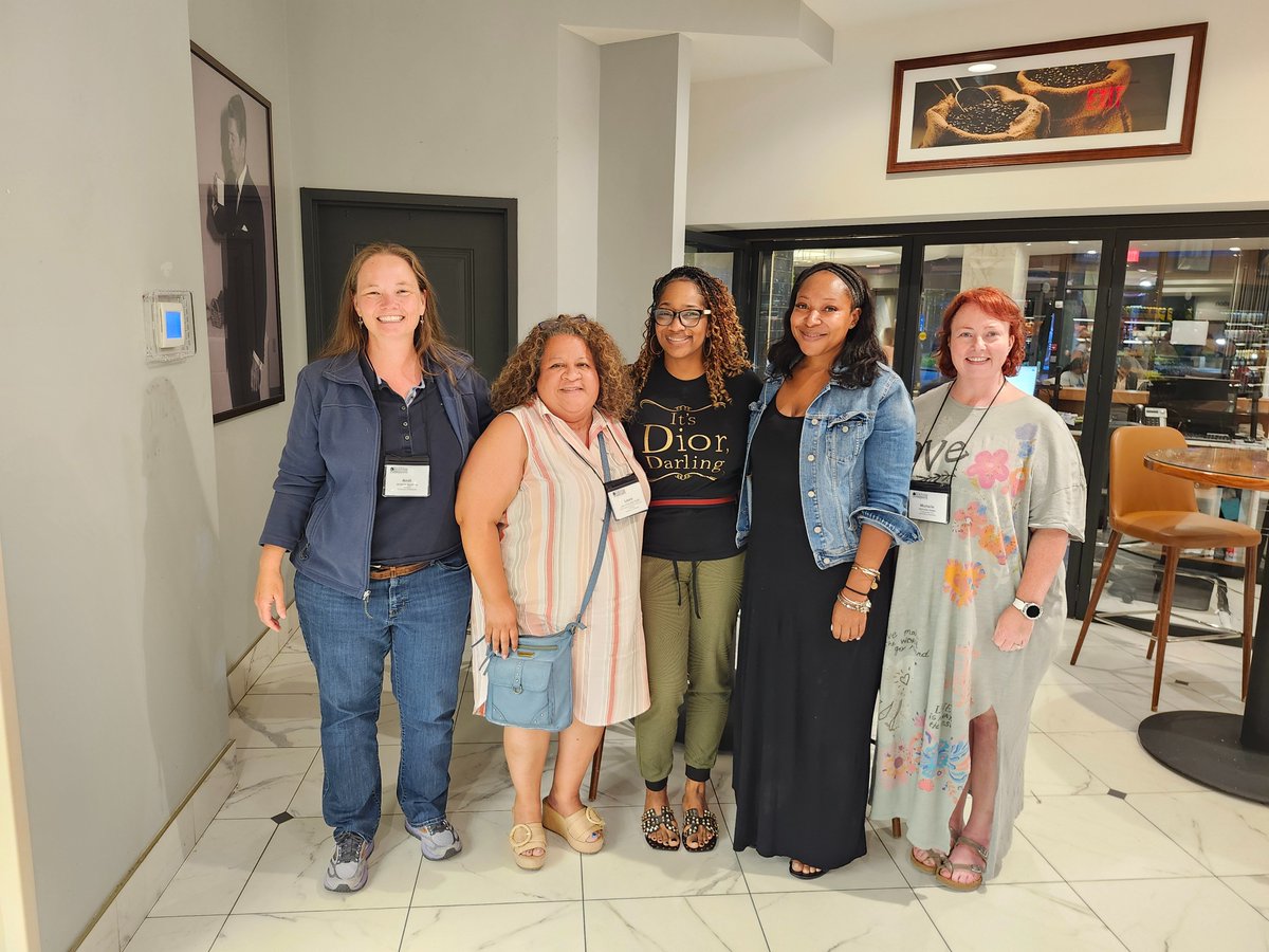 Dr. Laura Escobar-Ratliff, DSW tweet media