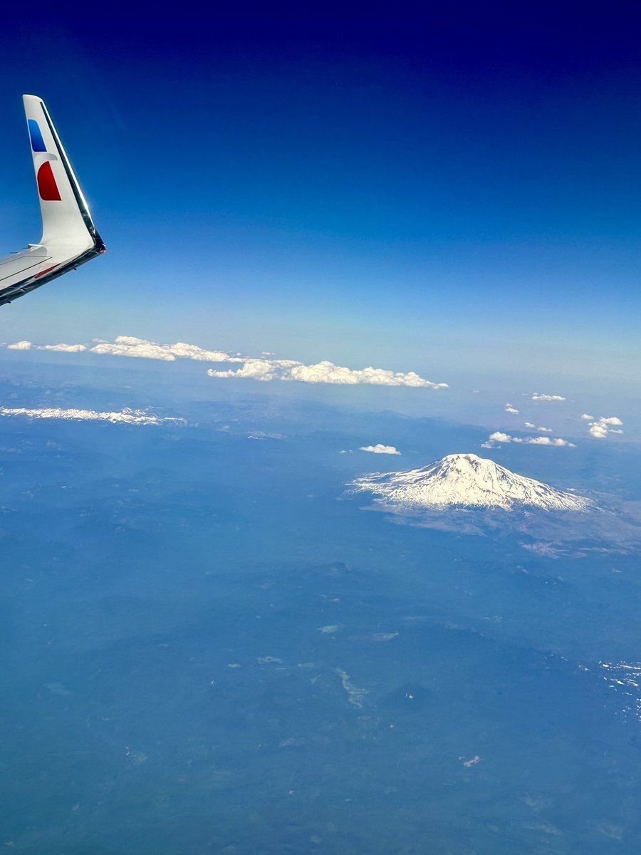 What’s up good lookin’? <a href="/MtStHelensWA/">Mt. St. Helens</a>