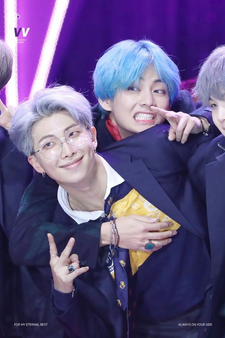 TAEHYUNG RETURNS TODAY
RM IS FINALLY BACK 
WELCOME BACK TAEHYUNG 
WELCOME BACK NAMJOON 
BTS IS BACK 
#ReturnOfOurJooniverse
#D_DayToMeet_V
#D_DayToMeetRM
#SEE_V_TODAY