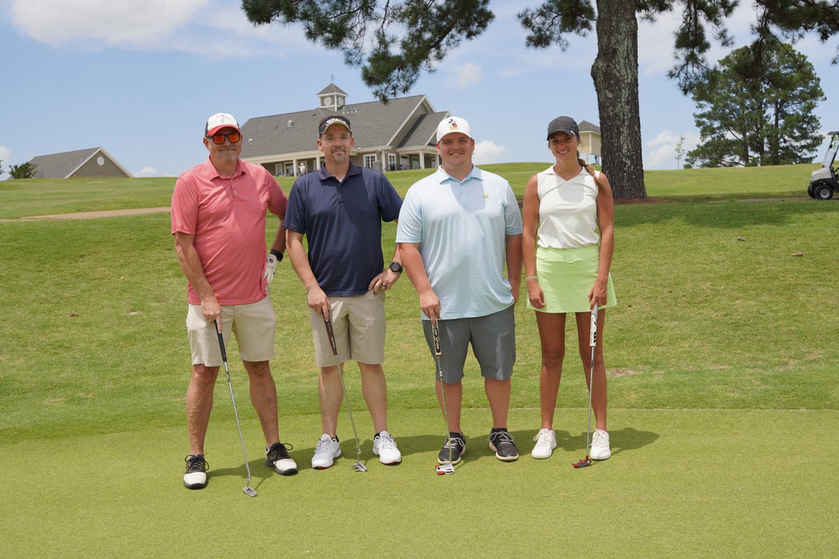 DRAEXLMAIER_USA's tweet image. Employees from our Duncan, S.C., site competed Sunday in the third annual DAA Spring Golf Outing at @GreerGolfCourse. Congratulations to Coy Burnette, Haley Hughes, Scot Tench and James Thomas on winning the event as they finished the par-72 course with a combined score of 58.