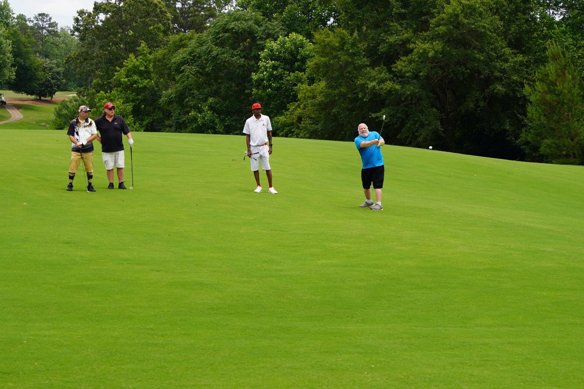 DRAEXLMAIER_USA's tweet image. Employees from our Duncan, S.C., site competed Sunday in the third annual DAA Spring Golf Outing at @GreerGolfCourse. Congratulations to Coy Burnette, Haley Hughes, Scot Tench and James Thomas on winning the event as they finished the par-72 course with a combined score of 58.