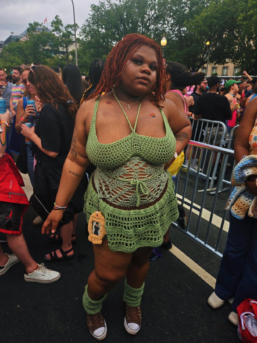 smileyaku's tweet photo. accidentally poison ivy for dc pride, yeah https://t.co/6OsWSu9Kmz