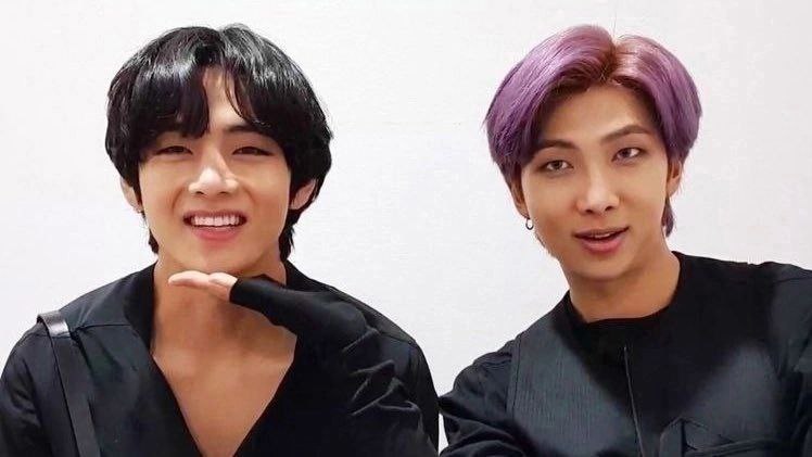 اگه ۵۴۸ روز صبر کردی اگه الان خوابت میاد ولی نخوابیدی که برگشت نامته رو ببینی یه 💜 بزارید بوکمارک کنم😭😭😭😭😭