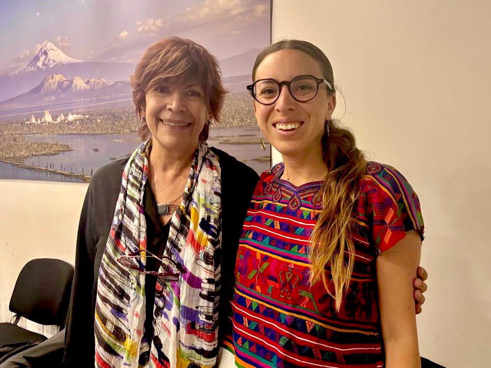 planeacioncdmx's tweet image. Hoy nos reunimos con la Secretaria de Medio Ambiente @SEDEMA_CDMX @Jualicra  y su equipo para compartir visiones, objetivos estratégicos y unir esfuerzos hacia la sustantivación de políticas del  PGD y PGOT.

#CiudadDeMéxico #gobiernocdmx #ipdp