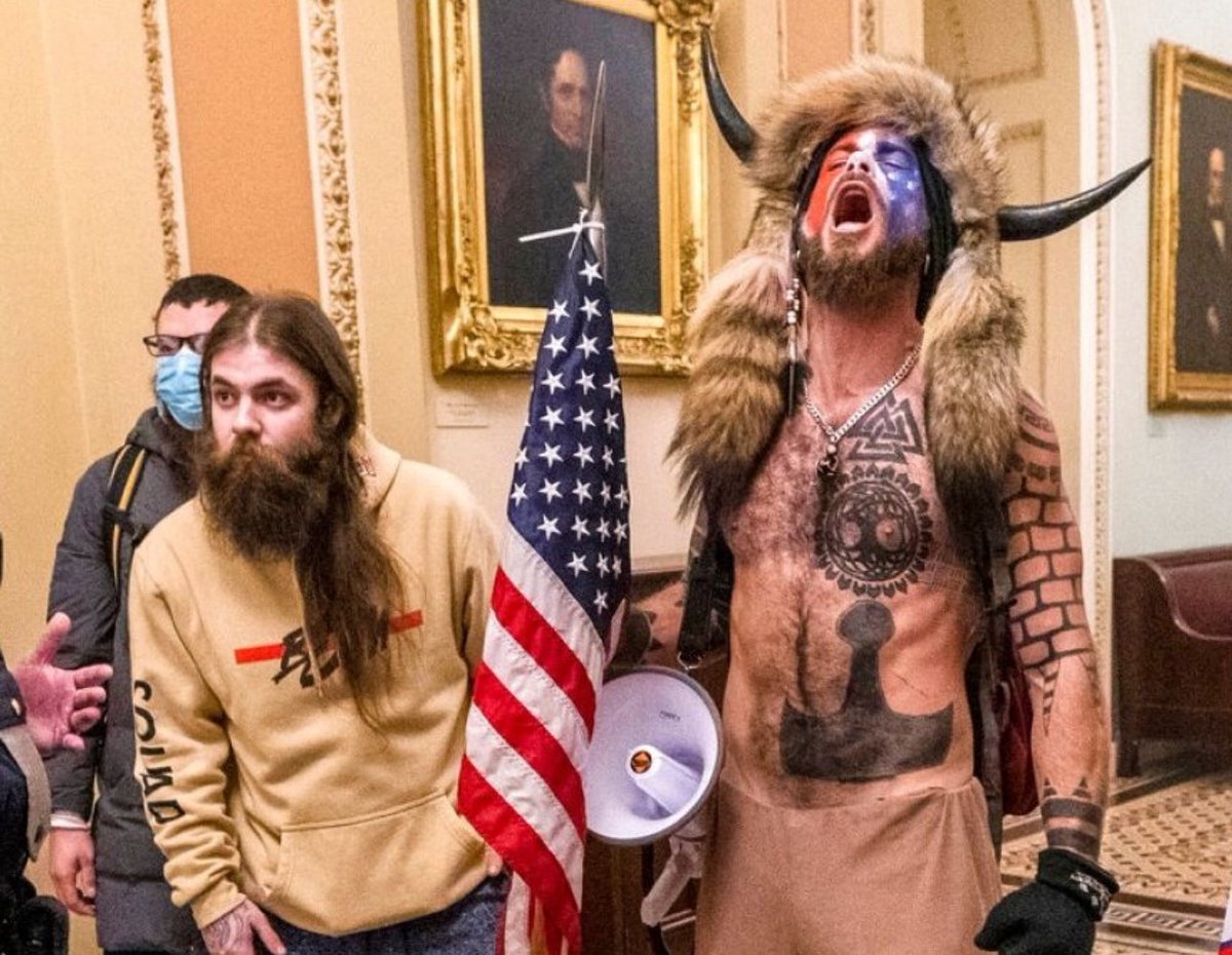 awful_mike's tweet photo. @RepLuna Huh https://t.co/JbzrjDgkaW