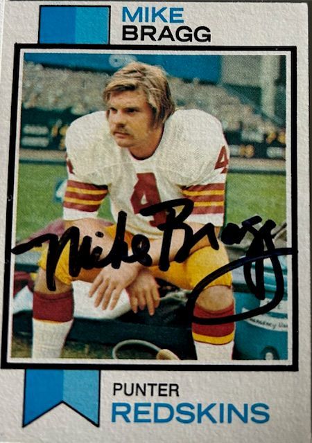 kane_autograph's tweet photo. Shoutout to former NFL punter Mike Bragg for the awesome TTM return! Signed my card and added a nice note. One of the most consistent punters of his era—he even led the league in punting yards back in the day! #TTM #NFLHistory #AutographReturn https://t.co/cVNugIWyFK