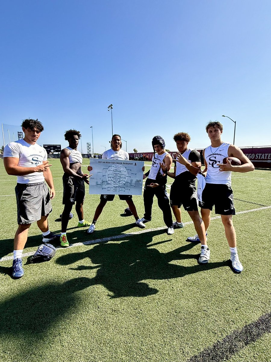DinoScordia777's tweet image. Took the Bracket A tournament championship this past weekend at @AztecFB Passing Tournament with my boys. Back2back ‘24, ‘25 champs at a very competitive tournament. @SierraCanyonFB #winnerswin #ballerswithbrains #CaliFootball #springfootball