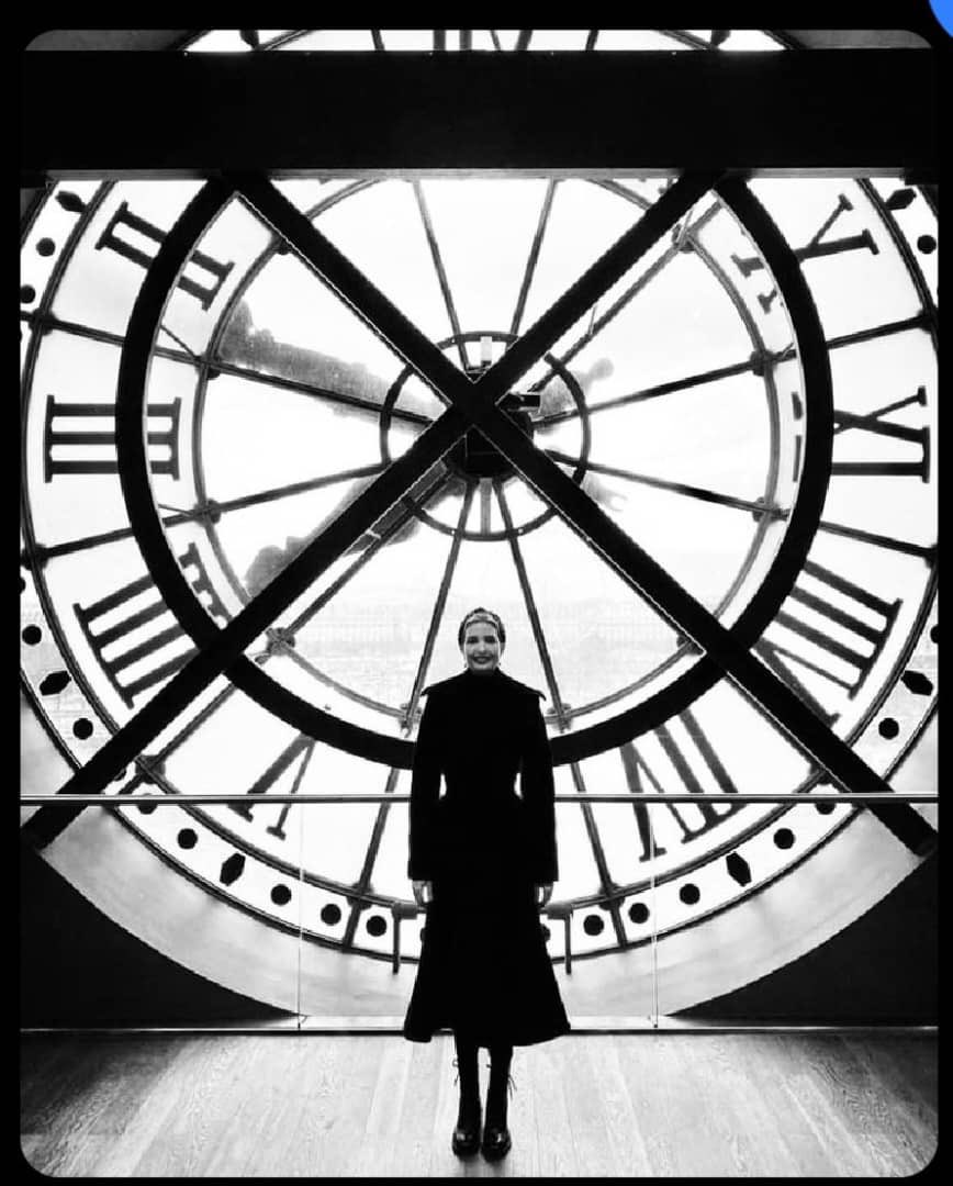 MrPool_QQ's tweet image. Time isn’t moving.
Not forward.
Not backward.
Just… repeating.
You weren’t late.
You were reset.
#MrPool #TimeLoop #TheReset