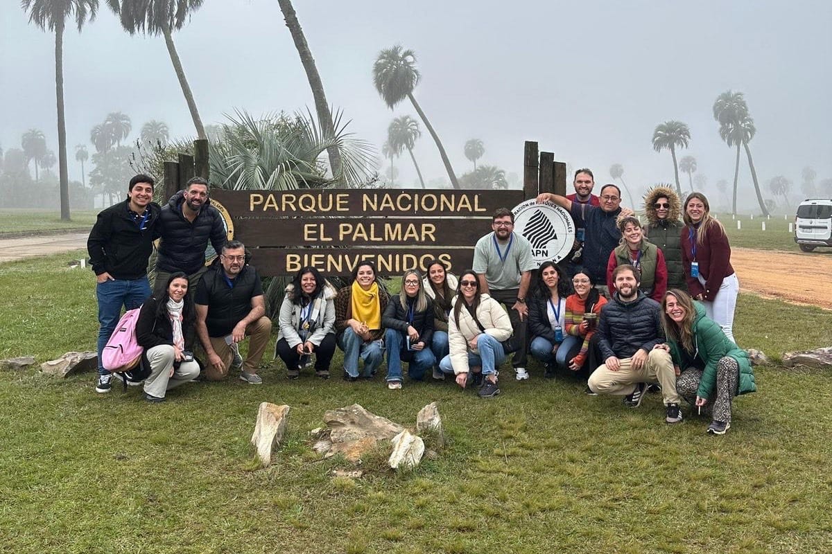 SecTurLaRioja's tweet photo. 🌍 La Rioja estuvo presente en las Jornadas de Integración Federal del CFI en Entre Ríos junto a más de 70 referentes del turismo nacional.

La delegación participó de talleres, visitas técnicas y  experiencias sobre planificación, gestión ambiental y desarrollo turístico.

⬇️ https://t.co/qY2Gbtf09e