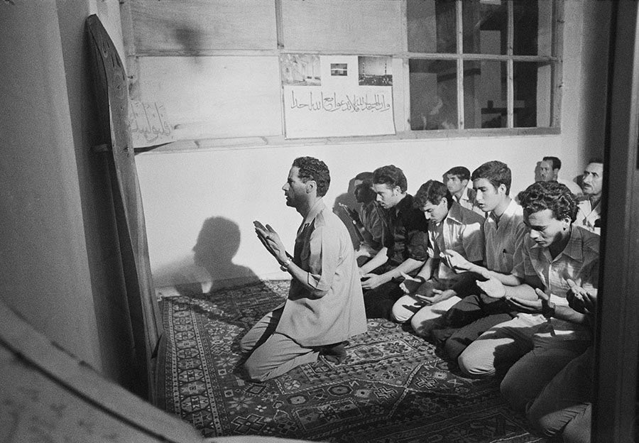 KhalilLarbah's tweet photo. ولا ننسوا انه القائد اول من دار الشو متع الصلاه قدام الكاميرات https://t.co/7zcadPlneo