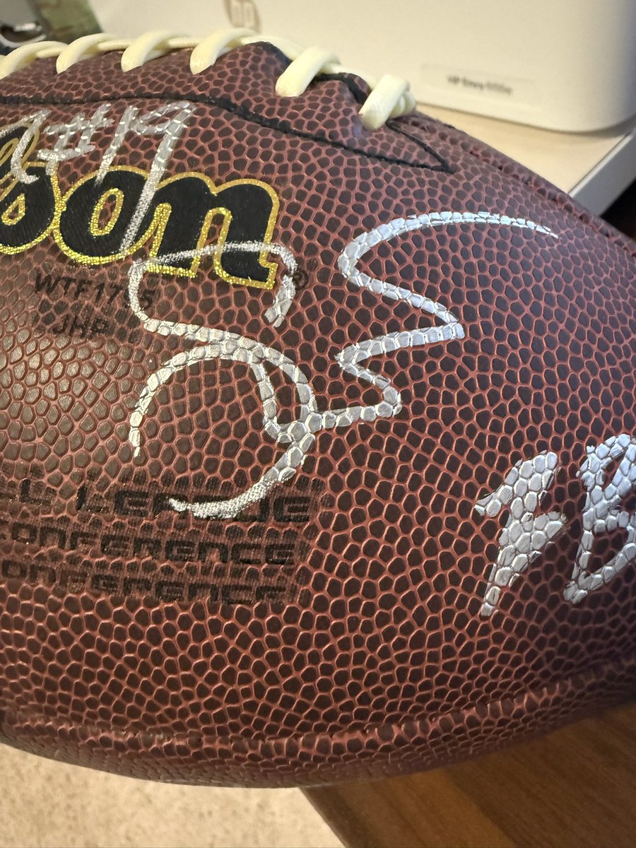 SchofieldKylee's tweet image. Hey C3. Fam. I need help figuring out these signatures if yall would be so kind. I got this 2015-2016 panthers team signed ball and I’m trying to see who’s who. Thank you