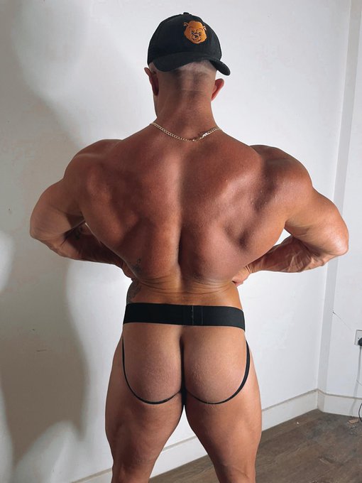 Watch ✨𝘼𝙋𝙊𝙇𝙇𝙊 𝙎𝙏𝙀𝙀𝙇 ✨'s leaked NSFW photo on TwXstars