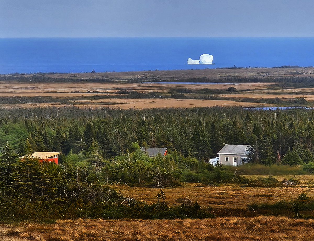 🙌 I found where the #Ferryland iceberg got to .... She's heading south just past Cappahayden towards Cape Race. 

👀I shot this off the road in the barrens.  

She's still a good size 🫶

#IrishLoop #shareyourweather #SouthernAvalon #nlwx