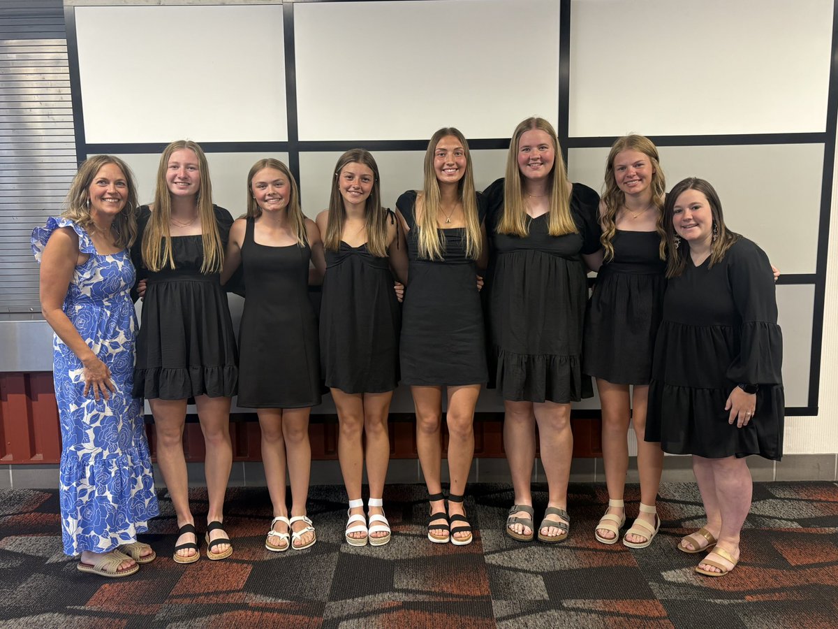 tonnagirlsgolf's tweet photo. Banquet Ready⛳️ https://t.co/lhhf31rw59