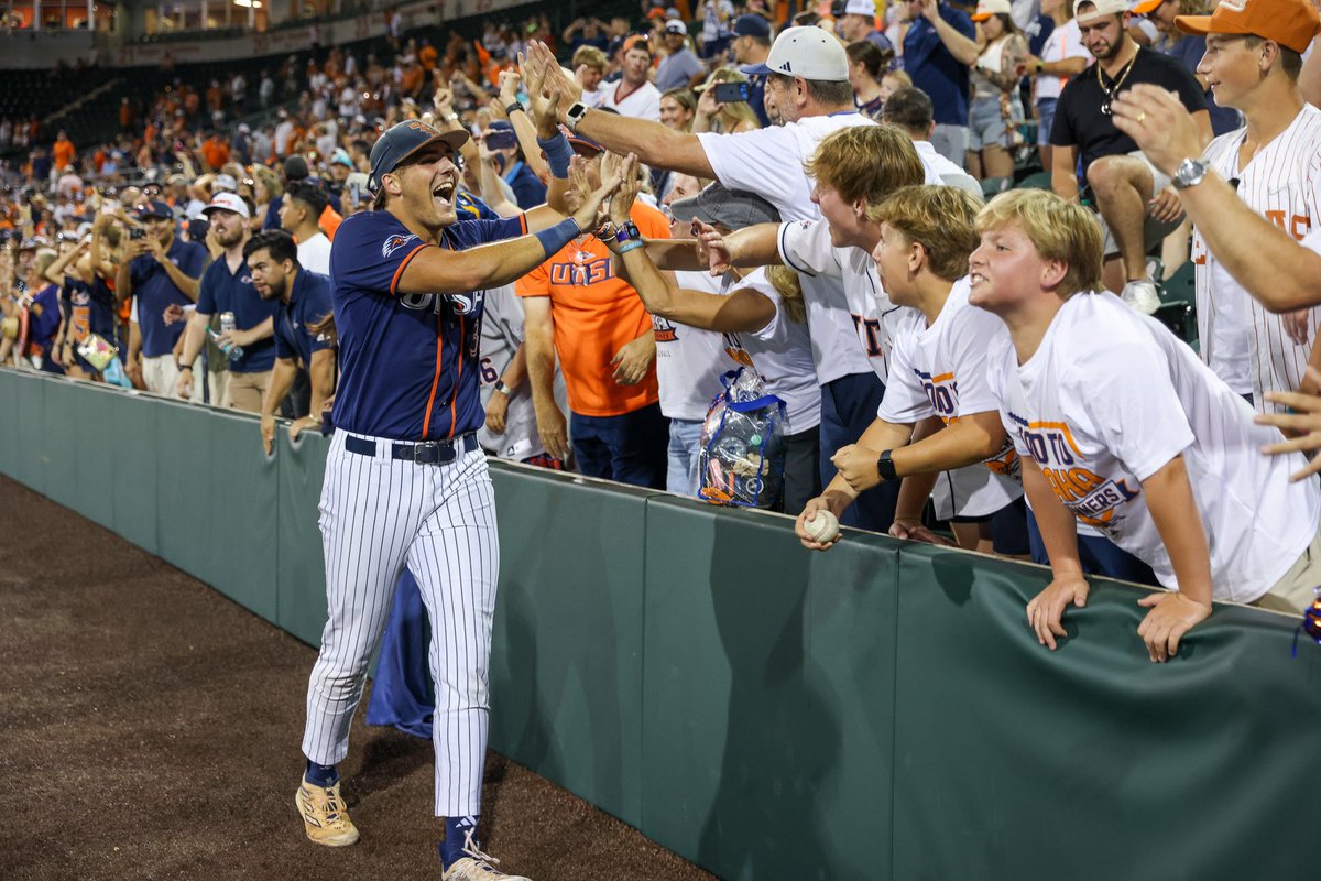 Katie Meyers (@katie_meyers_) on Twitter photo What a season, <a href="/UTSABSB/">UTSA Baseball ⚾️</a>!
Grateful to <a href="/Pat_Hallmark/">Patrick Hallmark</a> & his team for allowing us to tell their story from start to finish.
Couldn't have done it w/o the passion & dedication from our creative, fan engagement & broadcast teams.
Get ready for 25-26 'Runners, you're in for a treat What a season, <a href="/UTSABSB/">UTSA Baseball ⚾️</a>!
Grateful to <a href="/Pat_Hallmark/">Patrick Hallmark</a> & his team for allowing us to tell their story from start to finish.
Couldn't have done it w/o the passion & dedication from our creative, fan engagement & broadcast teams.
Get ready for 25-26 'Runners, you're in for a treat