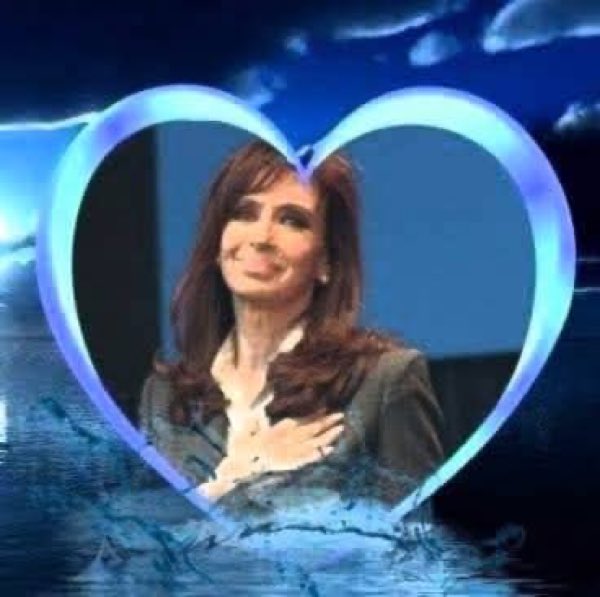 FadelSusana's tweet photo. @CFKArgentina Te banco con mi corazón y mi cuerpo
No aflojemos ! https://t.co/b0TghBklYT