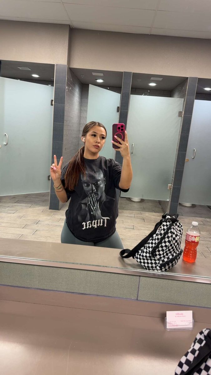 _simplybella01_'s tweet image. Gym flix