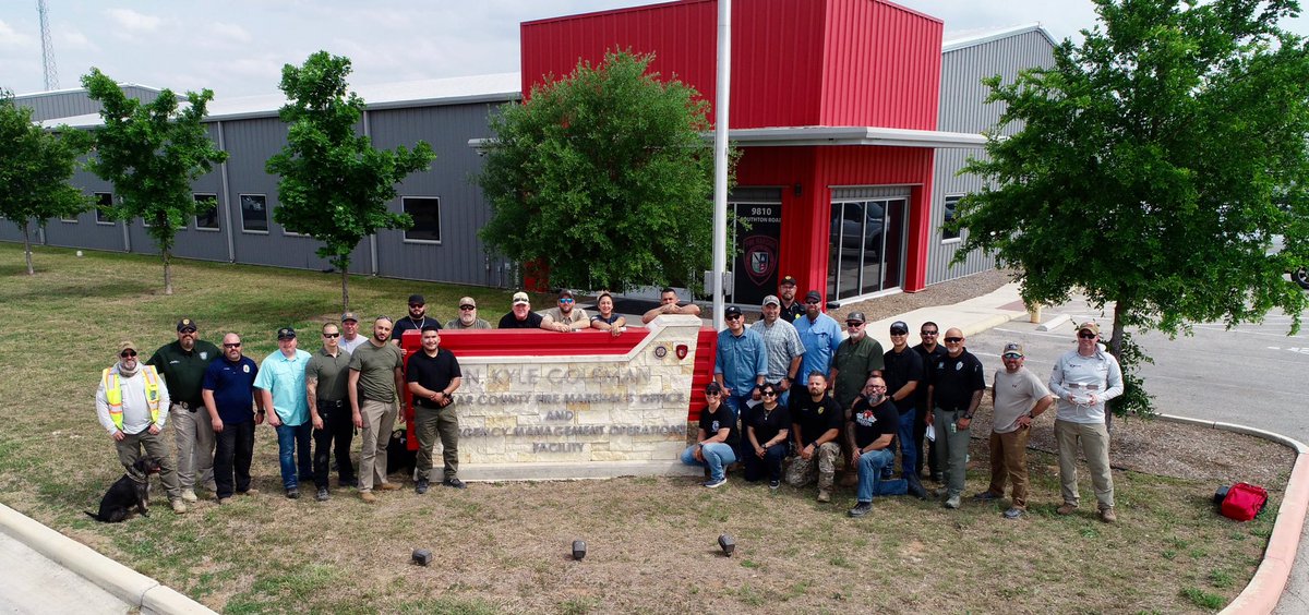 🚨 TX first responders need help!
Many PDs can’t fund drones until they prove their value.
Drone Pilot Inc. has launched 100s of programs since 2014.
We’re seeking sponsors to train &amp; equip 2 more agencies.
📩 John.Buell@dronepilotinc.com
#DronesForGood #PublicSafety