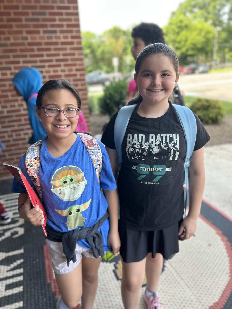 Elizabeth Baxter tweet media