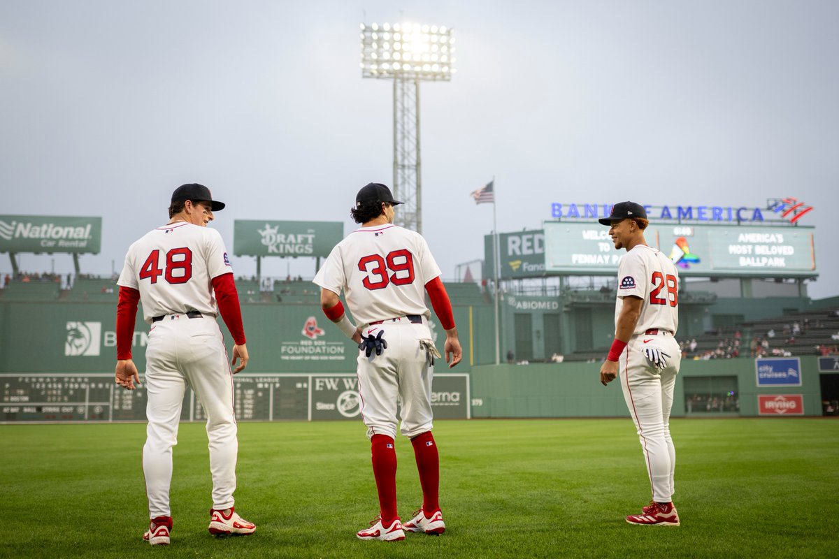 RedSox's tweet photo. Big leaguers. https://t.co/KHwGGEguXy
