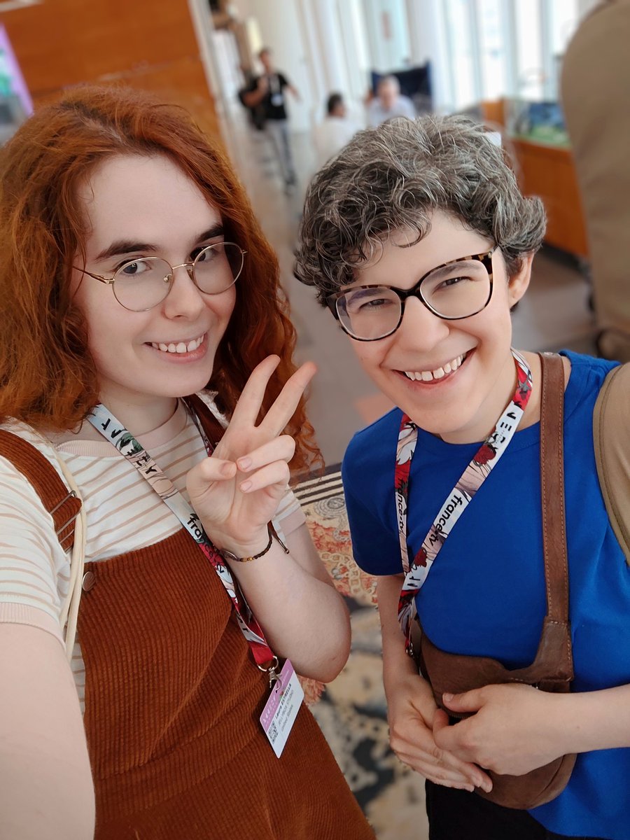Starghettis's tweet image. What a wonderful day it's been!! Endless thanks to everyone at Annecy Festival who came to the sneak peek of one of the animated videos for Lonely Magic. Rebecca and I are deeply grateful.
Still thinking about all your kind words. Today is a day Iβll never forget. π