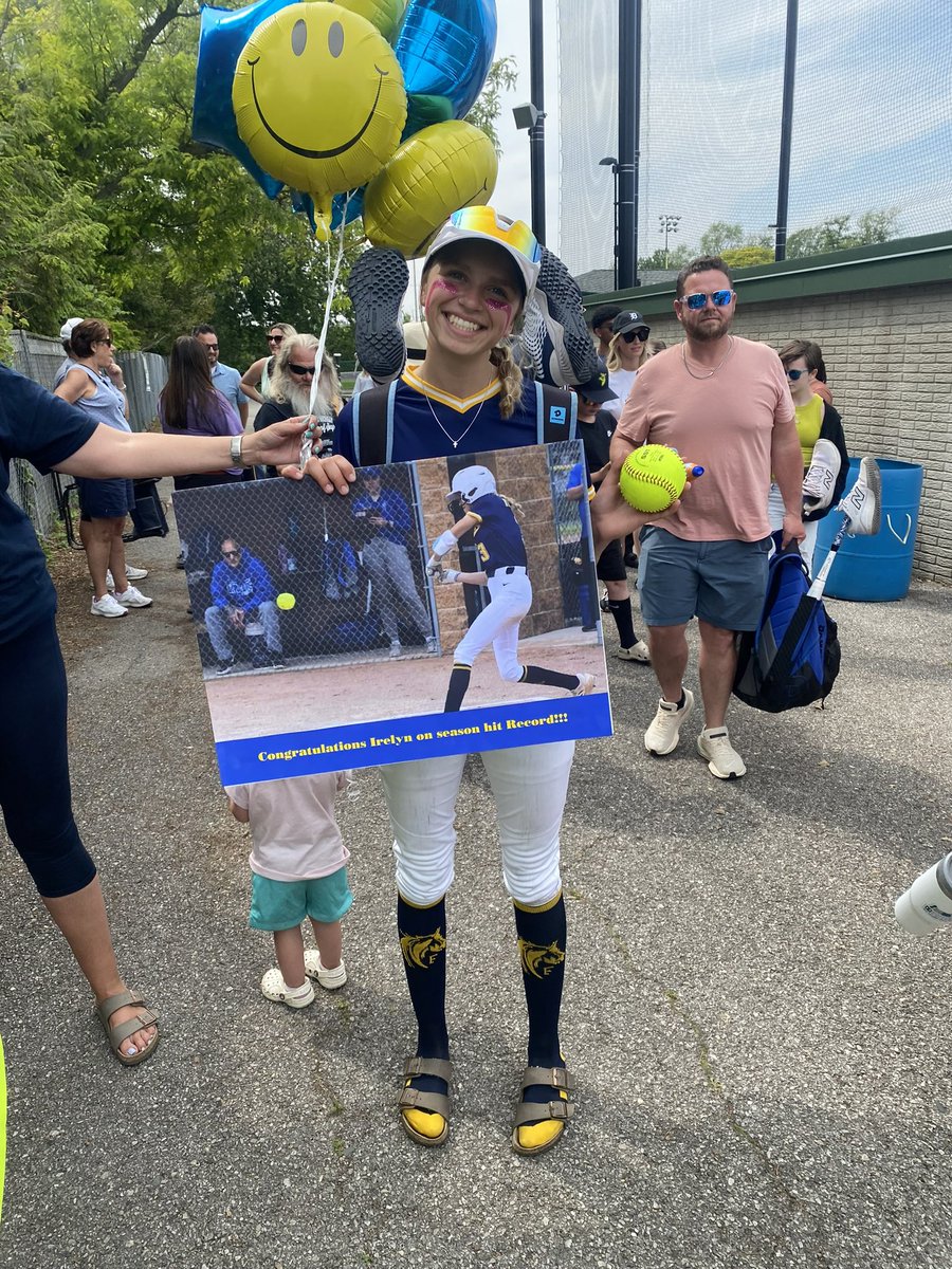Congratulations to Freshman Irelyn Bednarchik for breaking the season hit record with 60.
The previous record was 59 held by Bryanna Opalewski(2012).