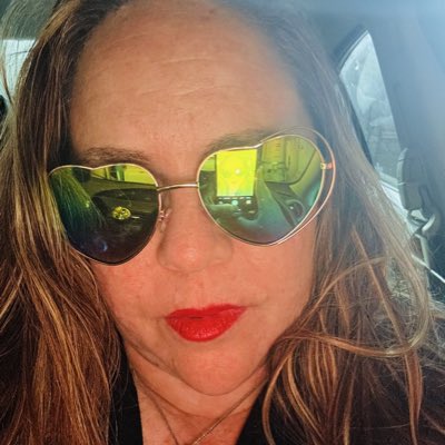 #NewProfilePic welcome to the heart-shaped summer. So much excitement for what is coming up.