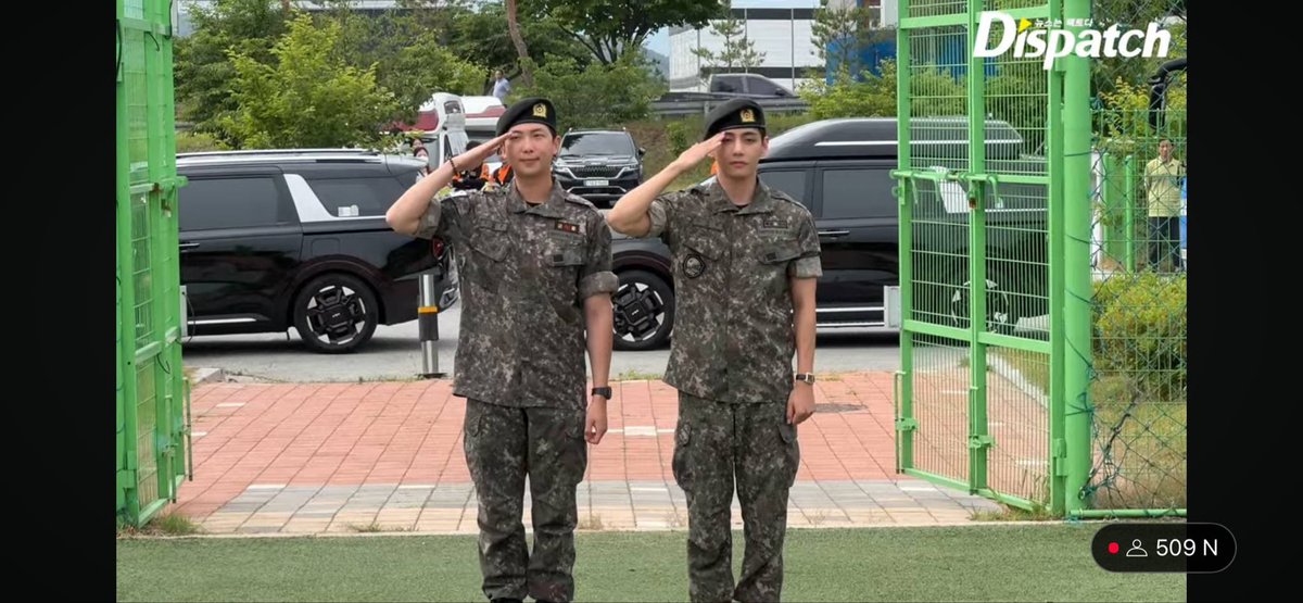 Wendy_130613's tweet photo. SO HOTTTTT 🔥🔥🔥

KIM TAEHYUNG IS BACK
#WelcomeBackTaehyung
#ReturnOfSpecialDutyHeroV
#방탄뷔_전역_Veautiful_days
#김태형전역_본투비아이돌_뷔컴백

RM IS FINALLY BACK
WELCOME BACK RM
HOME IS RM
#ReturnOfOurJooniverse
#SPRING_ALWAYS_WITH_RM
#드디어_RM_전역
#남준아_미래에_어서와 https://t.co/oKhPTRuhqV